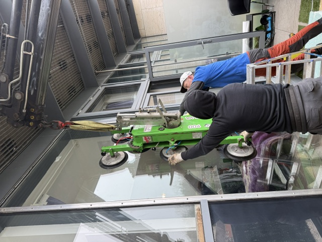 About Bushey Glazing